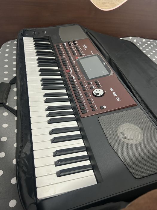 Orga Korg pa700!