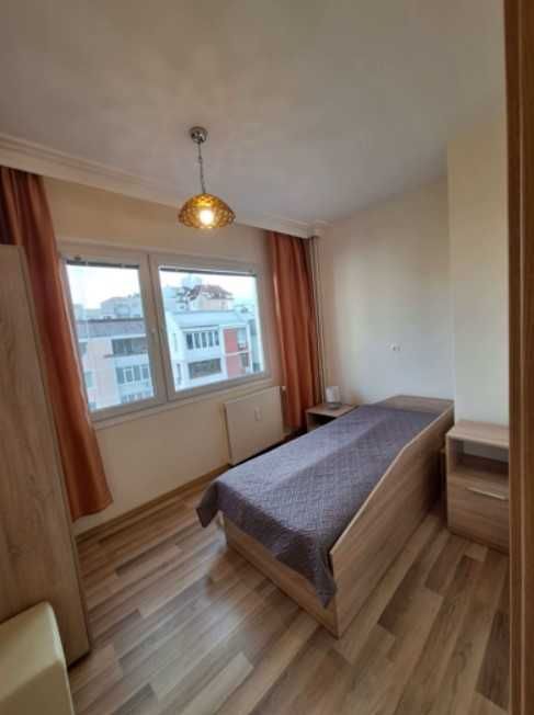 Тристаен апартамент под наем Младост 4