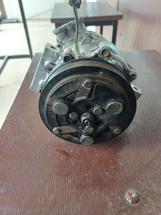Compresor Ac OPEL Vectra C Signum Zafira B 13208187 2.0 2.2 i Turbo 16