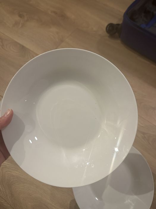 Коплект чинии за хранене