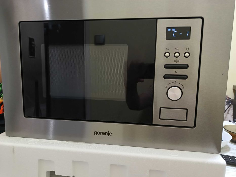 Продавам микровълнова " Gorenje" за вграждане