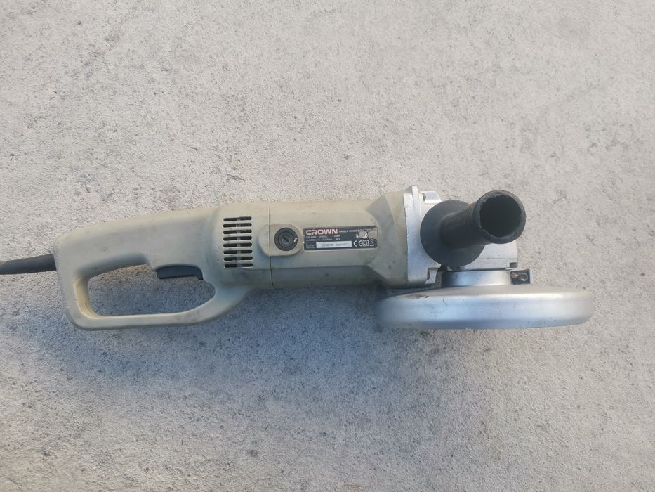 Болгарка  Crown 180 d