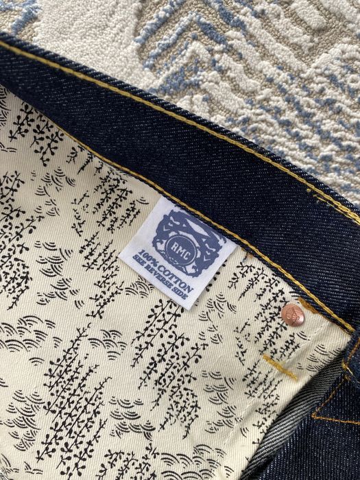 Джинсы в японском стиле “Red Monkey Jeans”