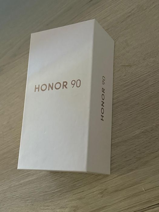Продам Honor 90.