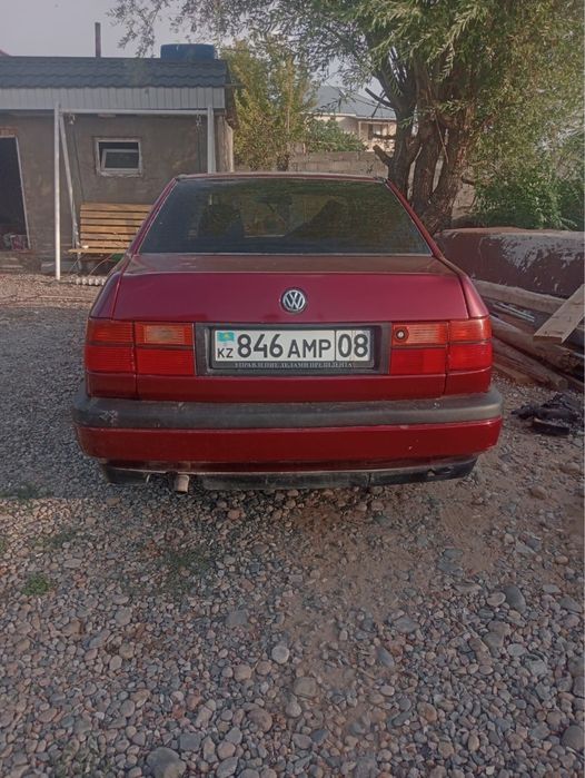 Машина Volkswagen Vento 92жылғы