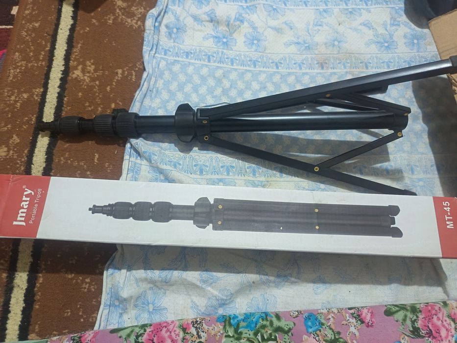 Lampa komplekt. tiktok. Bigolife. 2,3 xil rangda yonada yangi holatda