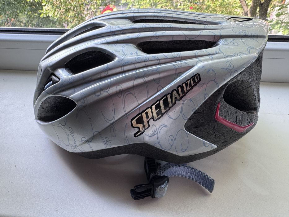 Casca bicicleta specialized