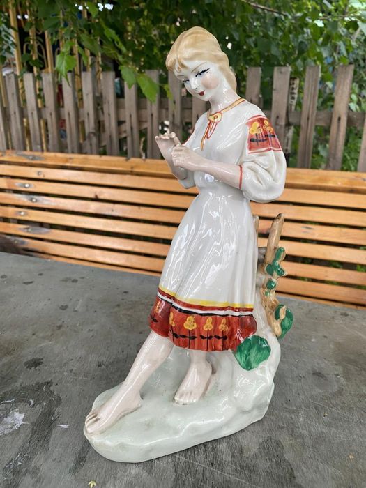 Фарфоровые статуэтки