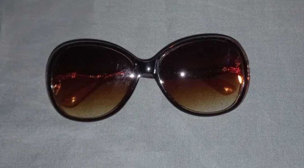 Дамски слънчеви очила