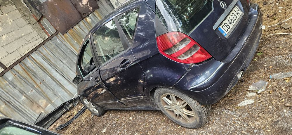 Mercedes  A klass W169 180 CDI На Части