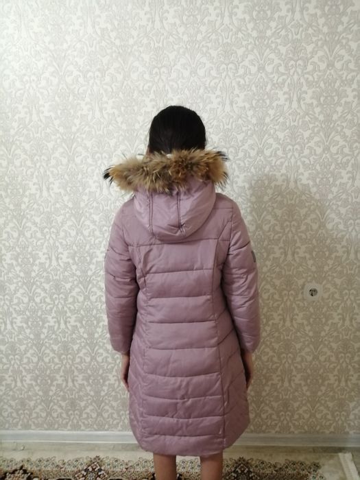 Продам куртку для девочки 10-12 лет