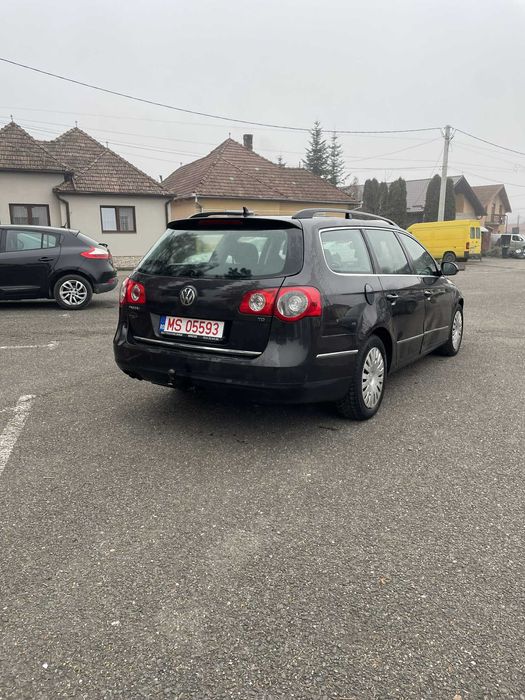 Vând Vw passat 1.9 an 2008