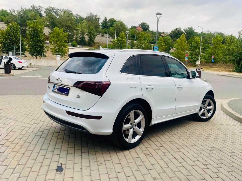 Audi Q5 3XS-line Quattro 2.0TDI 170CP -2012