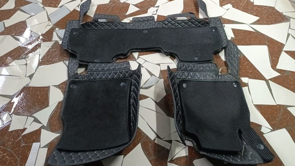 Продам полики на крузак 200 5 d