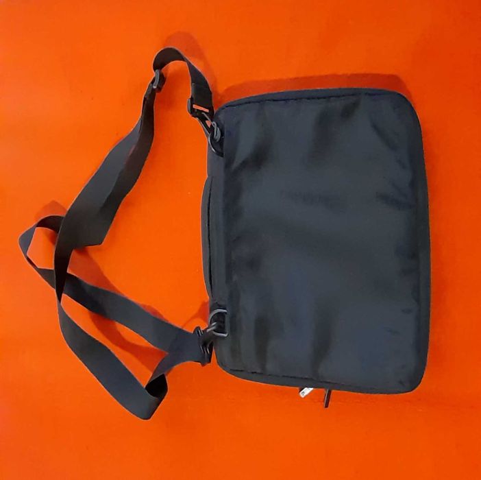 стилна чанта за лаптоп