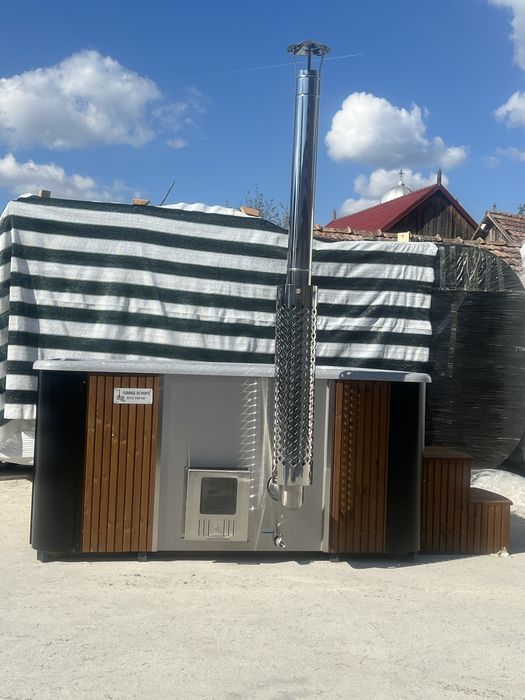 Ciubar patrat 2.2m x 2.2m