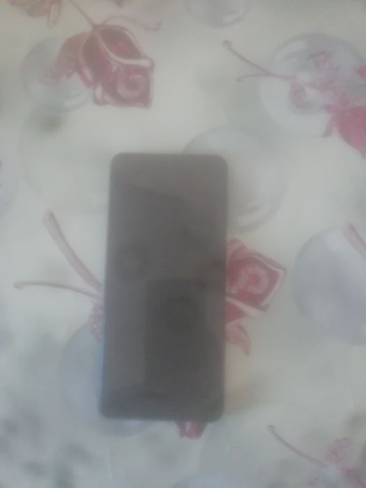 1продам срочно телефон