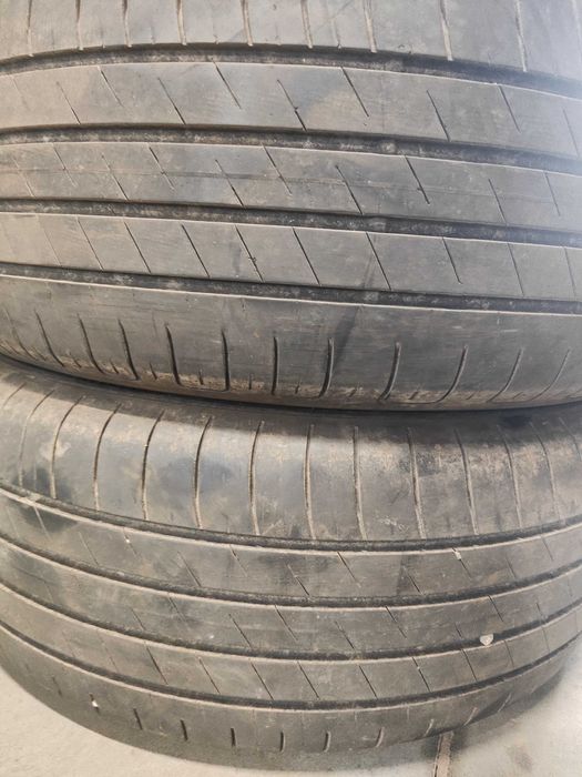 2бр.летни гуми 215/55/17 Goodyear