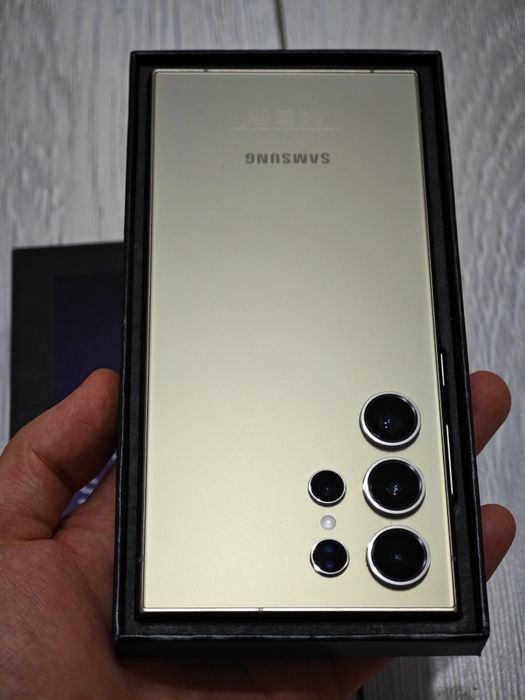 Samsung S24 Ultra 256 gb Ram 12 5G