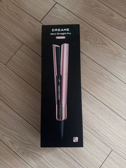 Vând placă de întins și uscat părul Dreame