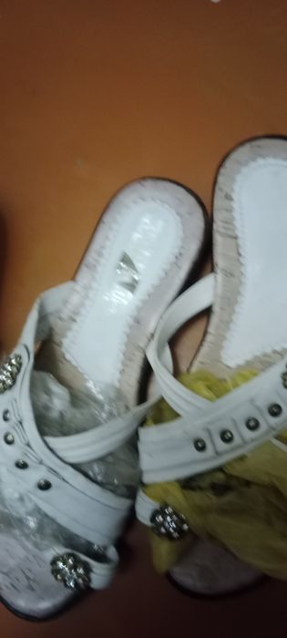 Женские шлепки новые1000