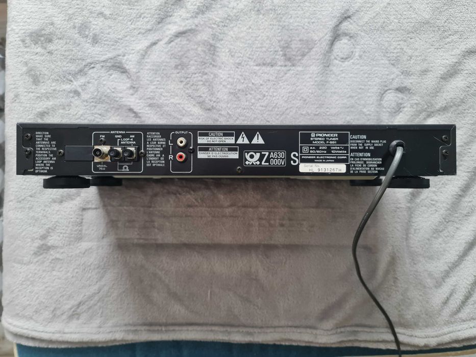 Tuner radio Pioneer F-551 stare FOARTE BUNA made in Japan HIFI Vintage