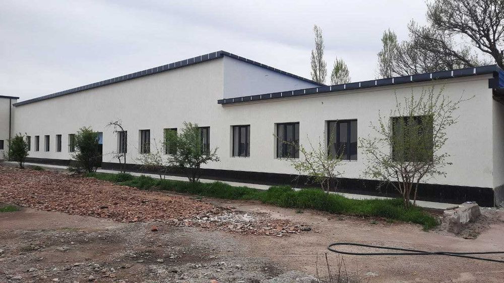 Сотилади ангар цех фабрика завод ишлаб чиқариш ва хизмат курсатиш учун