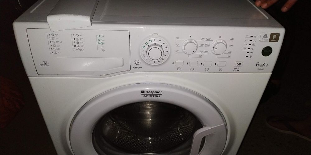Reparatii instalari mașini de spălat rufe automate