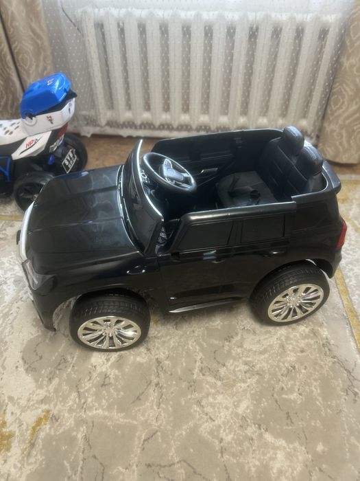Продам детскую машинку