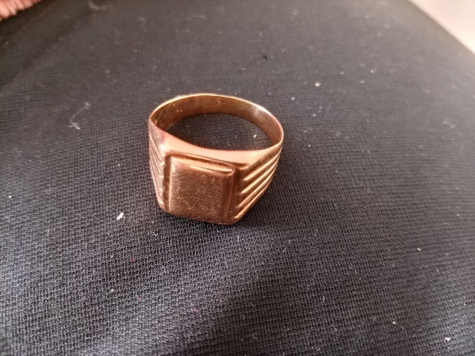 Продам перстень мужской