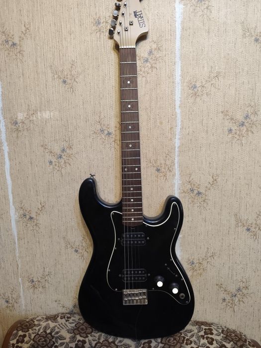 Продам гитару jolana strat(Чехословакия)