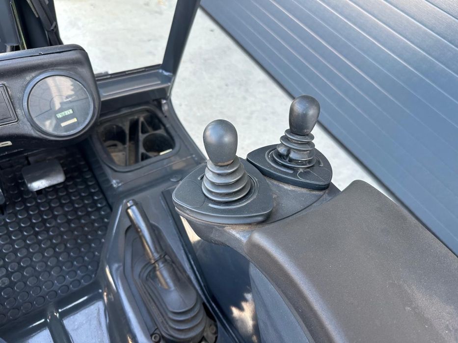 Stivuitor Electric  electrostivuitor Linde E30  2008