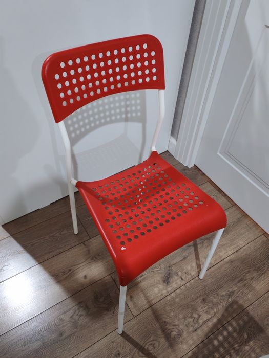 Продаются стулья ИКЕА 3 штуки