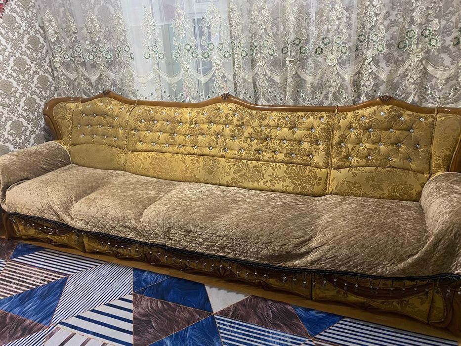 Продам диван в хорошем состоянии