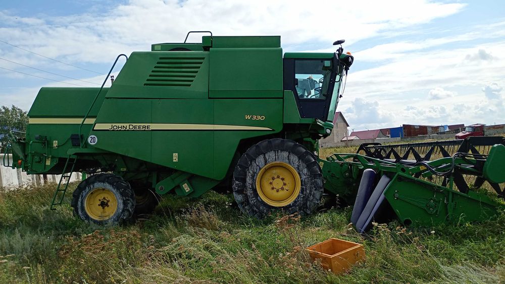 Срочно продам комбайн John Deere
