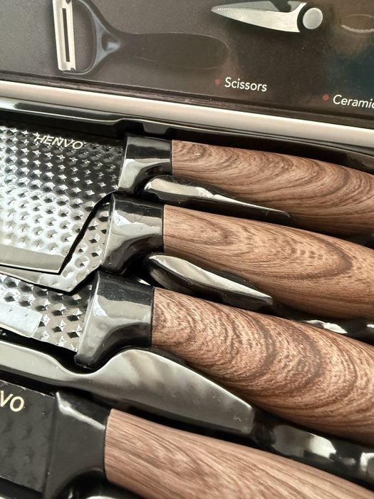 Set cutite de ceramica Henvo