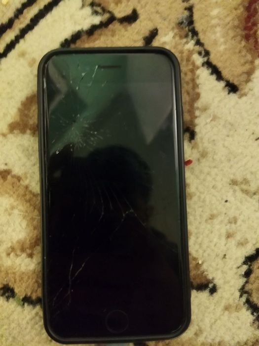 Продам iphone 7 32гб