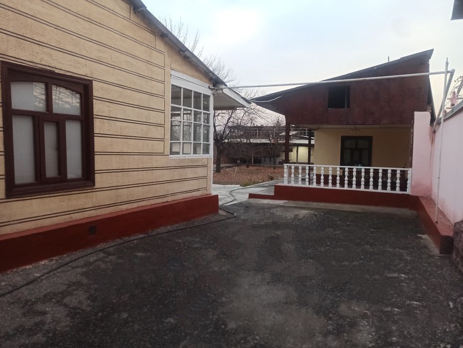 Ховли уй сотилади 9 сутих 7хона