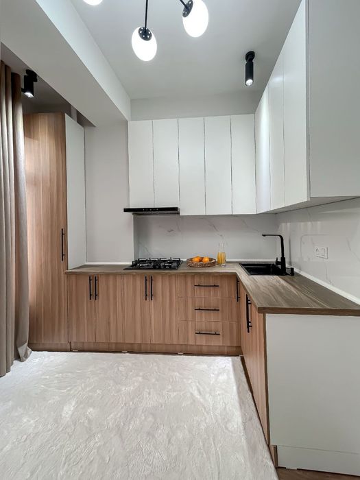 Яшнабод Метро Олмос 3 комнатная продаётся срочно