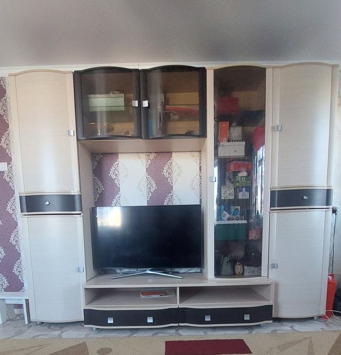 Продам гарнитур в