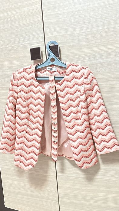 Пиджак для весны размер С или ХС