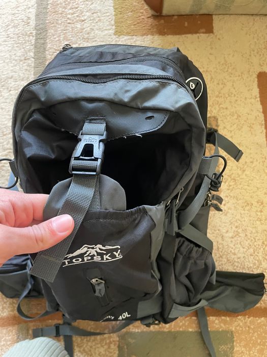 Туристическа раница 40L литра водоустойчива ергономична много джобове