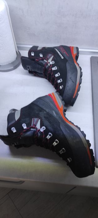 Зимни туристически обувки