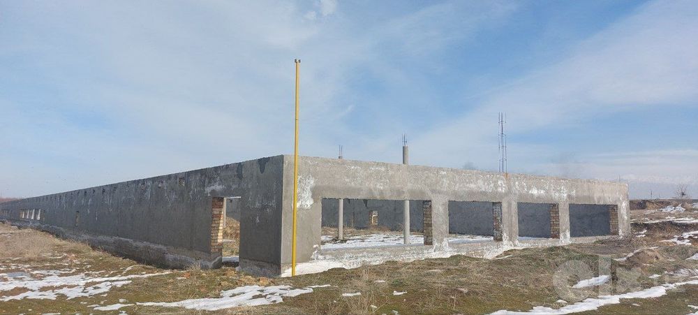 Срочно продаётся нежилой помщения Уртасарой 250 -соток