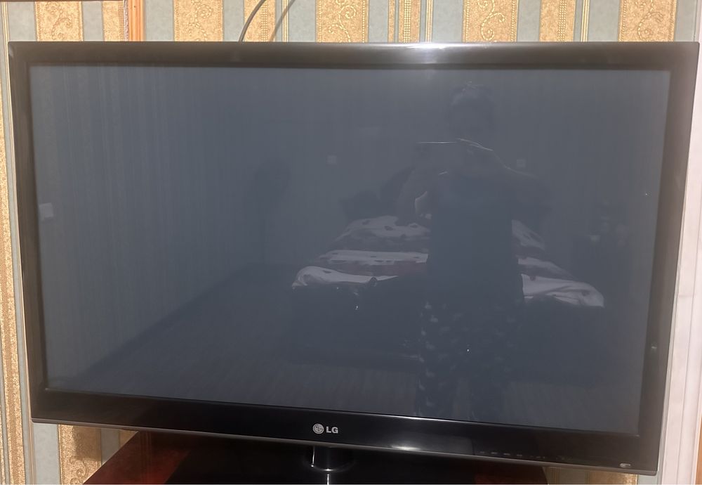 Телевизор Lg за 200 $