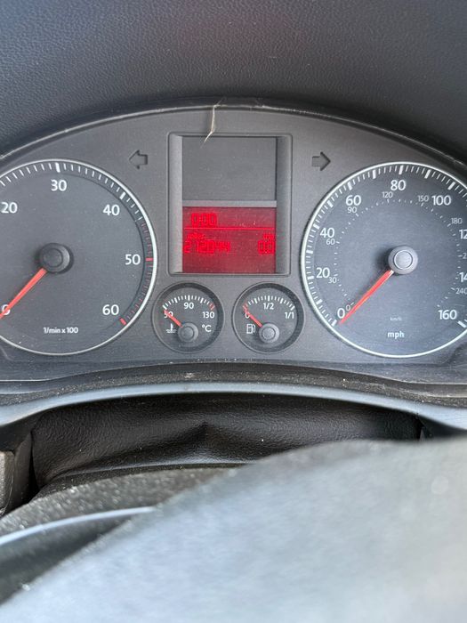 Vând wolkswagen golf 5