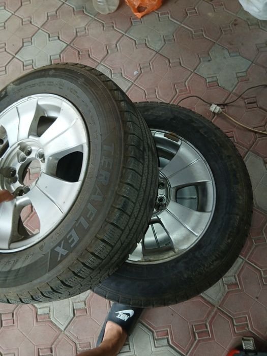 Продам зима резина с дисками R14