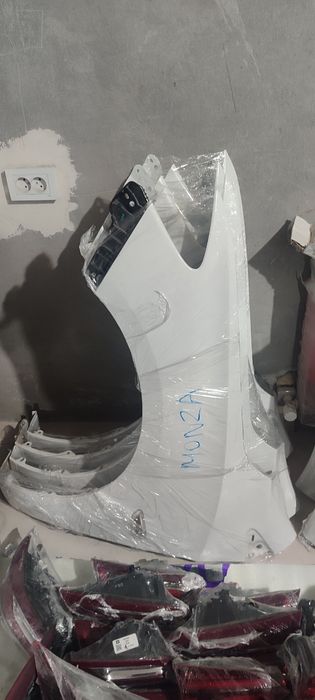 Monza qanot oq equinox qanot oq