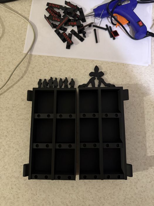 Stranger Things Kinder Joy подставка под фигурки/ Очень странные дела