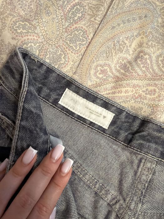 Джинсы Zara серые